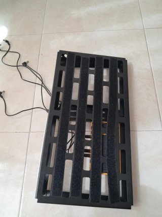 Pedalera Rockboard para 10 pedales de guitarra