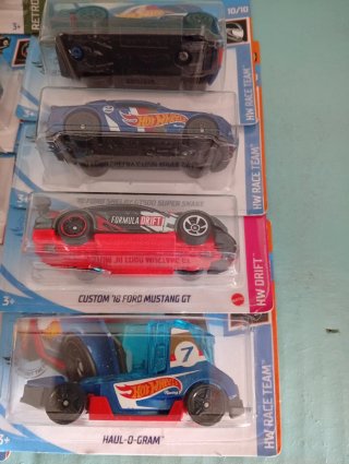 **Lote 13 coches **Hot Wheels