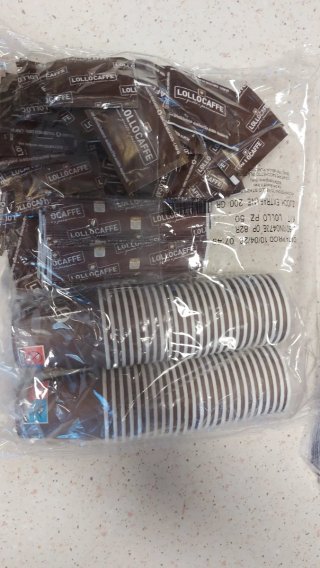 Kit monouso caffè: Tazzine carta, Palette legno e