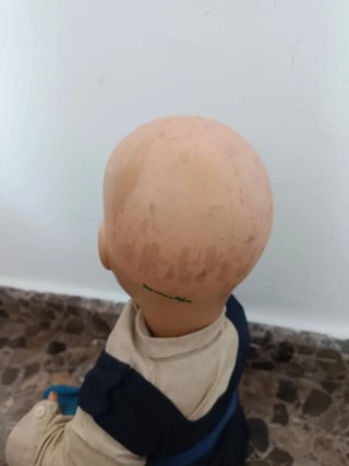 Se venden dos muñecas antiguas se escuchan ofertas