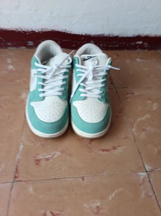 Zapatillas Nike Air Blancas y Verdes