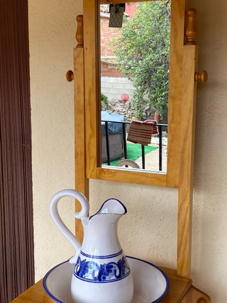 Palancanero pino con poza y jarra