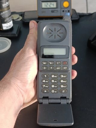 Lote Móviles Vintage 90s: Motorola 8700 + Pioneer