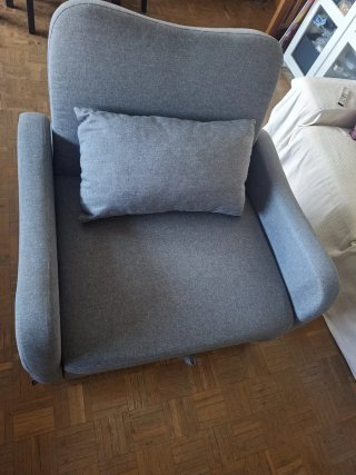 Sofá cama Nalui gris tela