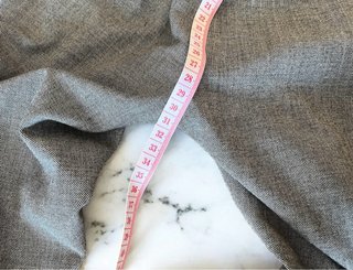 Pantalón recto Zara gris