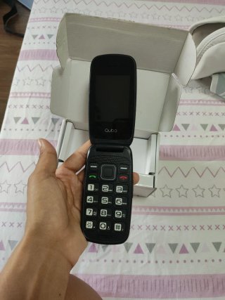 Móvil Qubo Neo