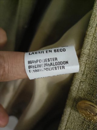 Traje de chaqueta y pantalón verde