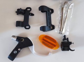 Accessori Bici: Luci, Leve, Riflettore