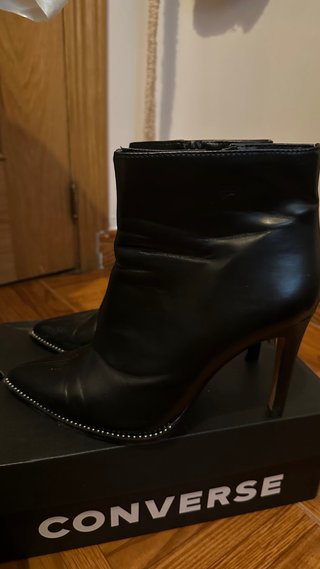 Botines aguja Pimkie negros