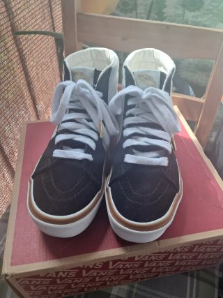 Zapatillas Vans Altas Negras y Blancas