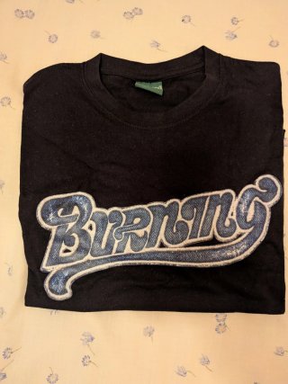 Camiseta Burning