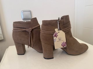 Botines Sfera Ante Marrones Talla 39 Nuevos