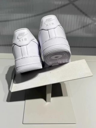 Nike Air Force 1 Low '07 Talla 42 Blancas