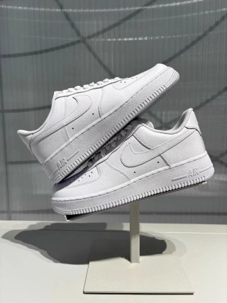 Nike Air Force 1 Low '07 Talla 42 Blancas