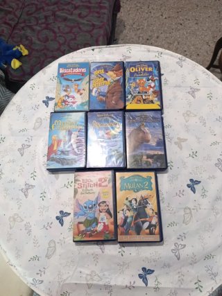 Lote 72 Cintas VHS Disney Clásicos y más