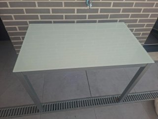 Mesa de cocina cristal y metal