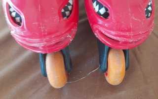 Patines infantiles rojos