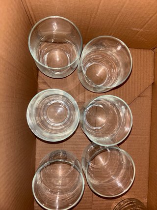 Lote 7 vasos de cristal y bote