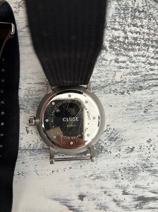 Reloj Cluse Azul y Negro. Como nuevo y dos correas