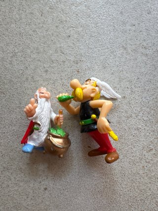 Figuras de colección variadas