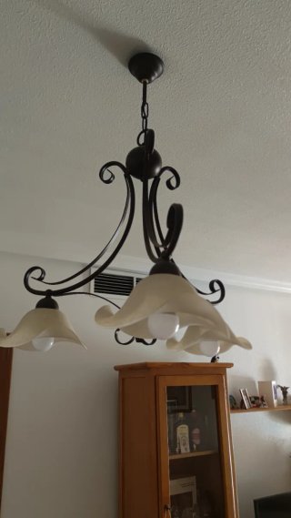 Lámpara de madera y cristal y forja