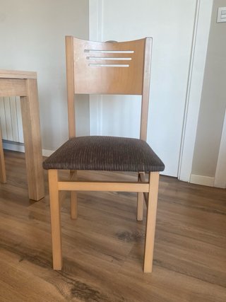 Conjunto mesa extensible y 4 sillas comedor madera