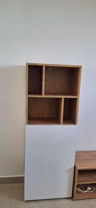 Mueble TV salón madera y blanco