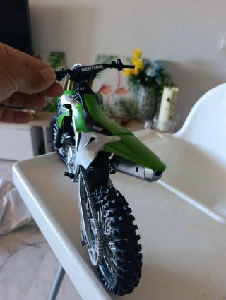 Moto Kawasaki Motocross Verde/Blanca