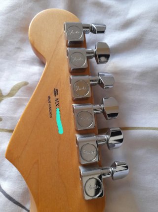 Fender Stratocaster MIM Mejorada