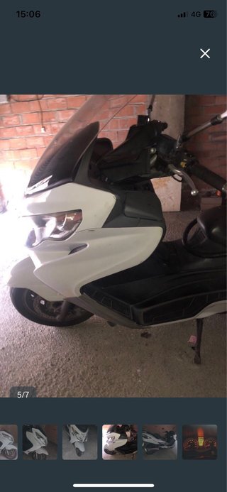 Suzuki Burgman 400 Maxi Scooter Blanca