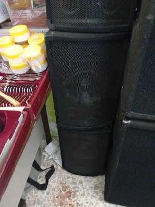 Altavoces negros