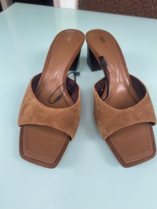 Hermosas Sandalias Zara Ante Marrón Tacón Bloque