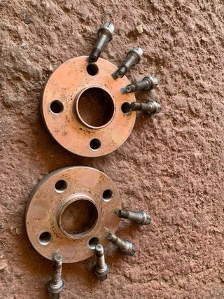 Separadores 4x100 con tornillos