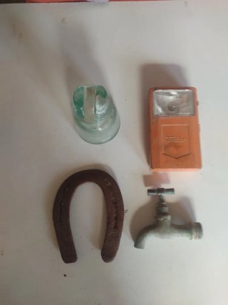 Collezione di oggetti antichi