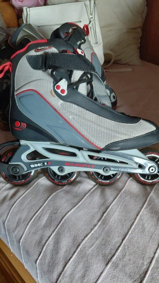 Patinetes en línea Boomerang