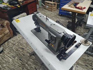 Máquina de coser Consew triple arrastre