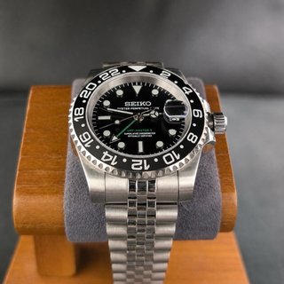 Seiko Mod GMT Bruce Wayne NH34 Automático 40 mm