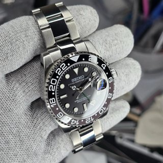 Seiko Mod GMT Bruce Wayne NH34 Automático 40 mm
