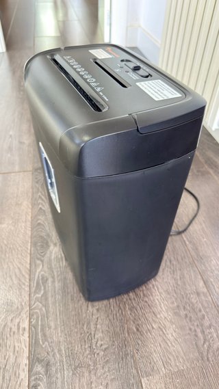 Trituradora de Papel Negra