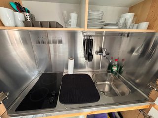 Cocina armario completa: nevera, vitro y lavabo
