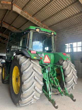 Tractor John Deere 8100