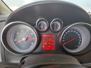 Opel Astra 2013