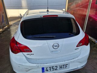 Opel Astra 2013