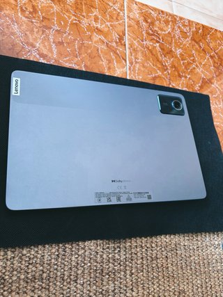 Lenovo Tab M11 con 2 lápices y dos fundas