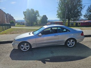 Mercedes-Benz  CLK 2004