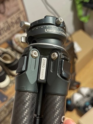 Trípode de viaje para camara ulanzi carbono