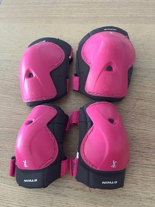 Pack Rodilleras y Muñequeras Patinaje Rosa