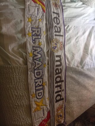 Dos bufandas Real Madrid