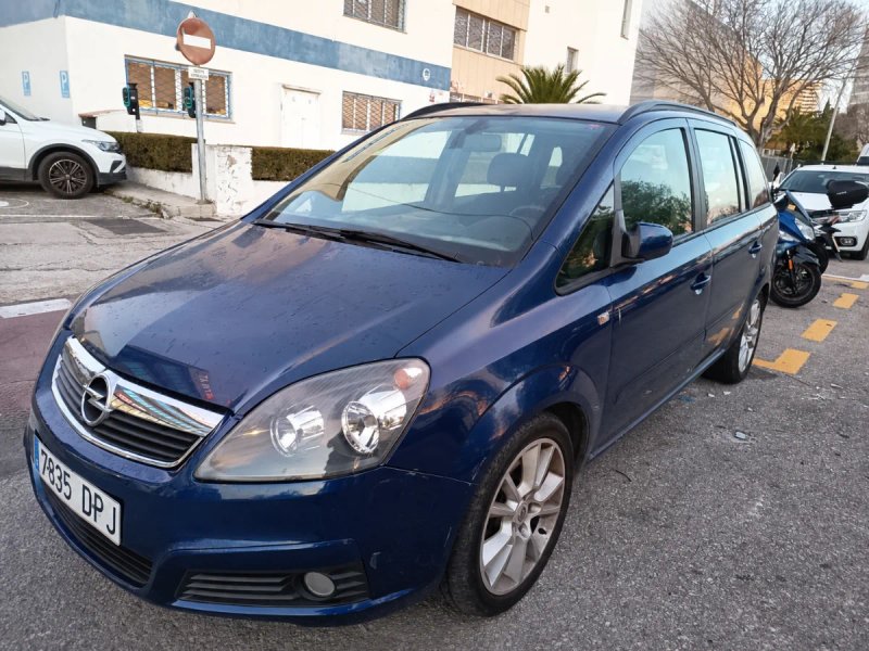 Opel Zafira 2005 - foto 1