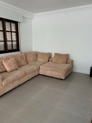 Sofá chaise longue beige de tela.desenfundable 100
